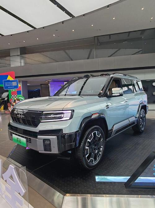 深圳163比亚迪方程豹硬派越野的爆款，英菲尼迪35周年与你共成长